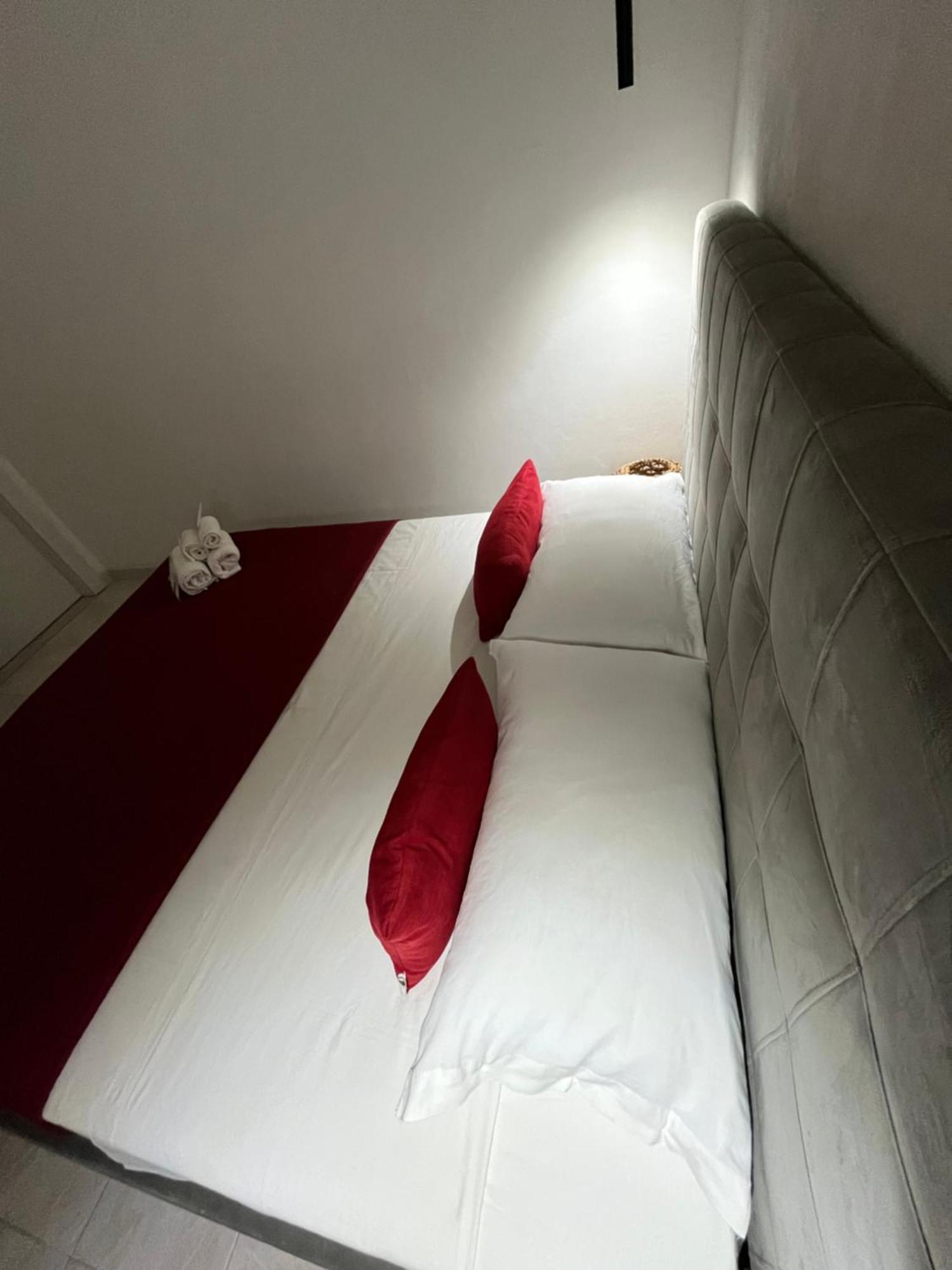 B&B Regina Rooms Avola Exterior foto